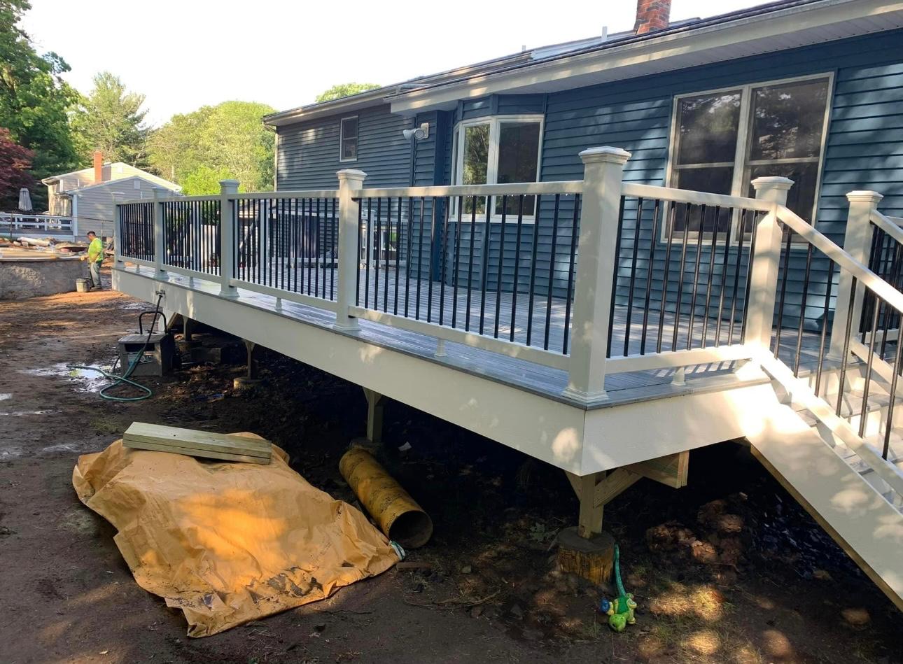 Single Level Deck - Image 7